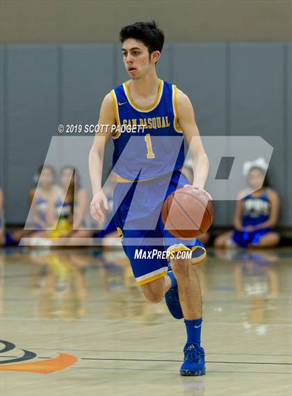 Thumbnail 2 in San Pasqual vs. Del Lago Academy (CIF SDS D5 Semifinal) photogallery.