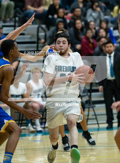 Thumbnail 3 in San Pasqual vs. Del Lago Academy (CIF SDS D5 Semifinal) photogallery.