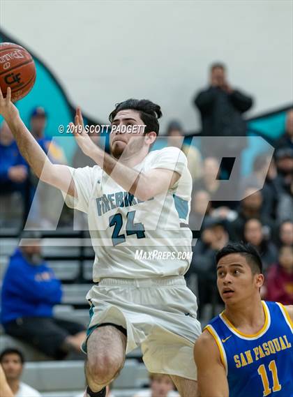 Thumbnail 2 in San Pasqual vs. Del Lago Academy (CIF SDS D5 Semifinal) photogallery.