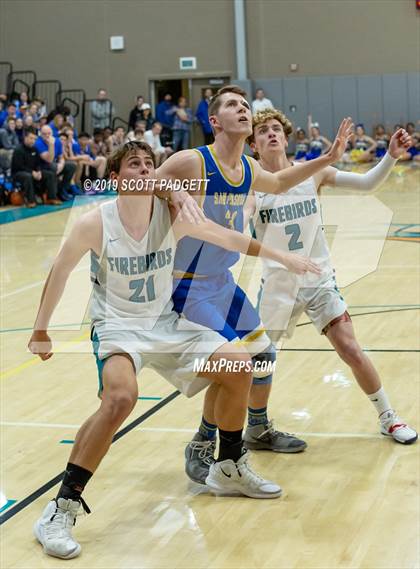 Thumbnail 1 in San Pasqual vs. Del Lago Academy (CIF SDS D5 Semifinal) photogallery.