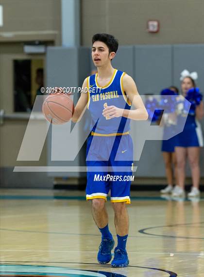 Thumbnail 3 in San Pasqual vs. Del Lago Academy (CIF SDS D5 Semifinal) photogallery.