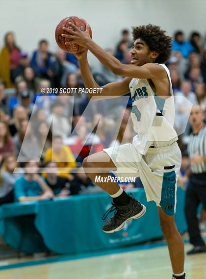 Thumbnail 3 in San Pasqual vs. Del Lago Academy (CIF SDS D5 Semifinal) photogallery.