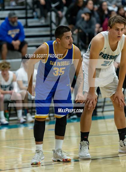 Thumbnail 2 in San Pasqual vs. Del Lago Academy (CIF SDS D5 Semifinal) photogallery.