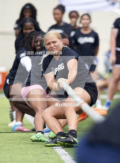 Thumbnail 2 in Tug of War Challenge (Nike Summer Tournament) photogallery.