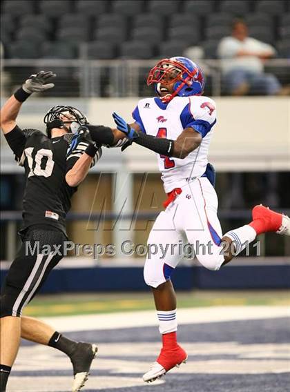 Thumbnail 2 in Cooper vs. Guyer (5A Region 1 Division 2 Semifinals) photogallery.