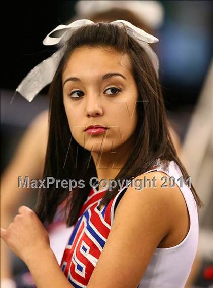 Thumbnail 3 in Cooper vs. Guyer (5A Region 1 Division 2 Semifinals) photogallery.