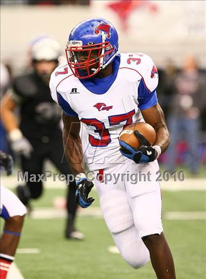 Thumbnail 2 in Cooper vs. Guyer (5A Region 1 Division 2 Semifinals) photogallery.