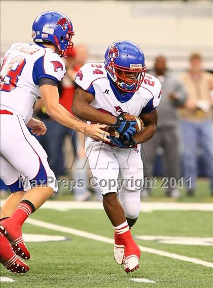 Thumbnail 2 in Cooper vs. Guyer (5A Region 1 Division 2 Semifinals) photogallery.