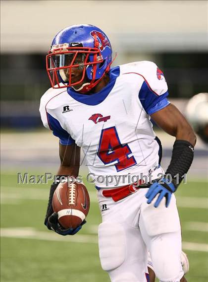 Thumbnail 1 in Cooper vs. Guyer (5A Region 1 Division 2 Semifinals) photogallery.