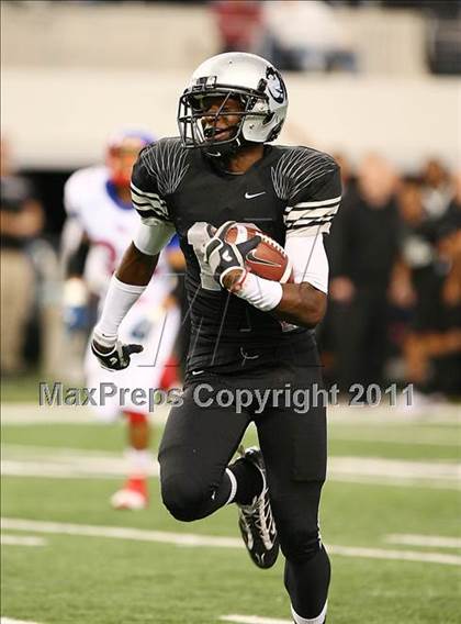 Thumbnail 3 in Cooper vs. Guyer (5A Region 1 Division 2 Semifinals) photogallery.