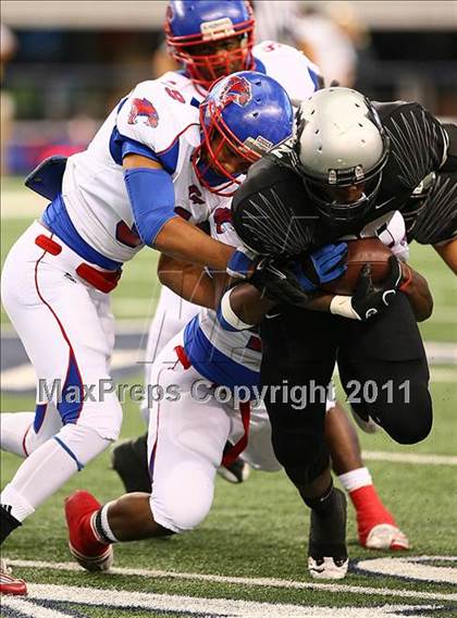 Thumbnail 2 in Cooper vs. Guyer (5A Region 1 Division 2 Semifinals) photogallery.