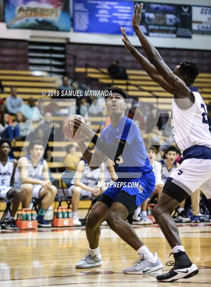 Thumbnail 3 in Bishop Gorman vs. San Gabriel Academy (SoCal Vegas Showdown) photogallery.