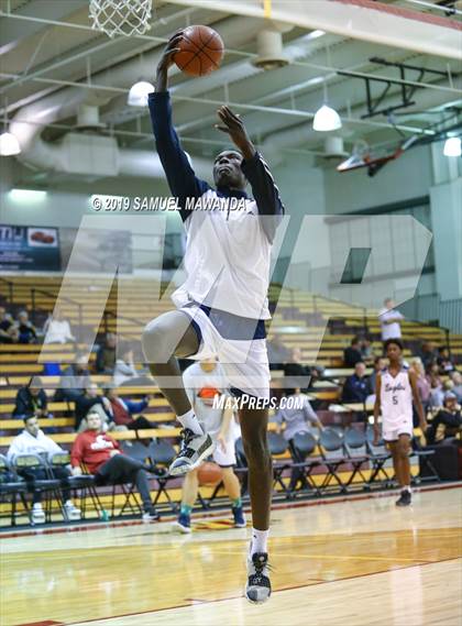 Thumbnail 3 in Bishop Gorman vs. San Gabriel Academy (SoCal Vegas Showdown) photogallery.