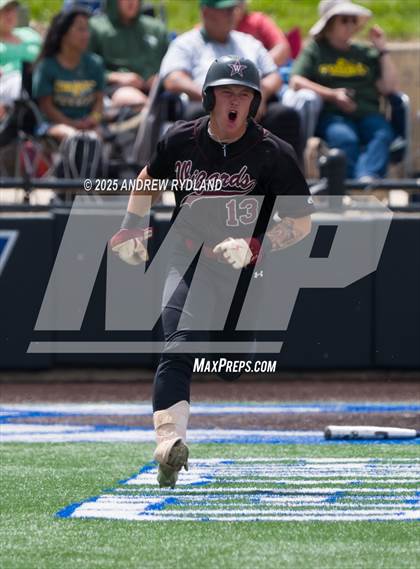 Thumbnail 3 in Pueblo County vs. Windsor (CHSAA 4A Round2) photogallery.