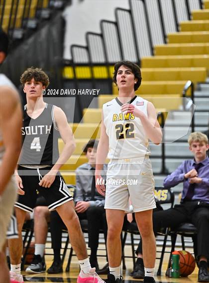 Thumbnail 3 in Pueblo South vs Green Mountain photogallery.