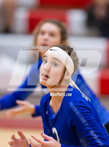 Thumbnail 3 in Lincoln @ Neshannock photogallery.
