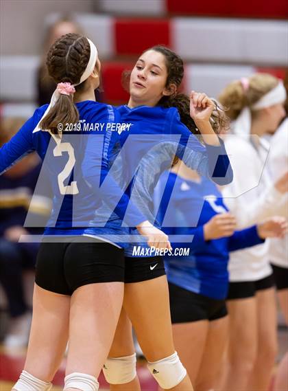 Thumbnail 2 in Lincoln @ Neshannock photogallery.