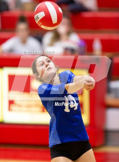 Thumbnail 3 in Lincoln @ Neshannock photogallery.