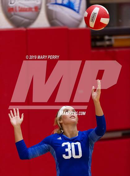 Thumbnail 3 in Lincoln @ Neshannock photogallery.