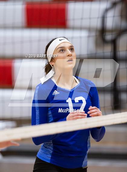 Thumbnail 2 in Lincoln @ Neshannock photogallery.