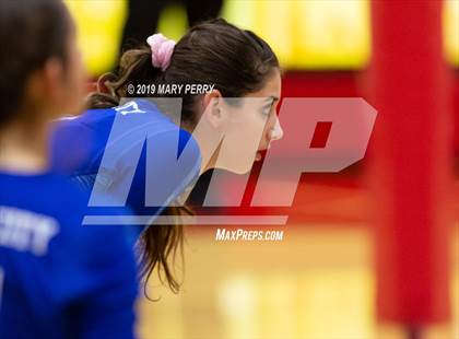 Thumbnail 3 in Lincoln @ Neshannock photogallery.