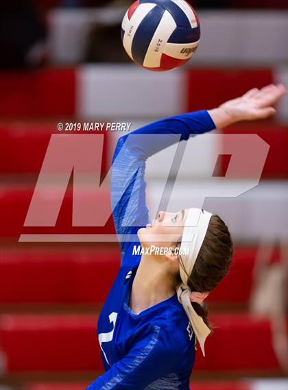 Thumbnail 2 in Lincoln @ Neshannock photogallery.