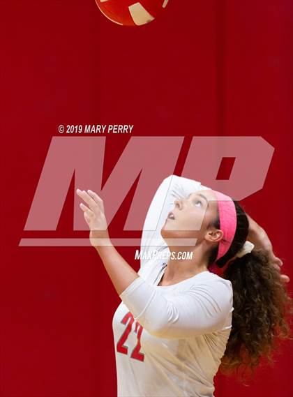 Thumbnail 3 in Lincoln @ Neshannock photogallery.