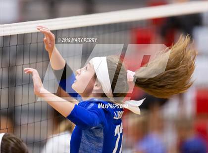 Thumbnail 2 in Lincoln @ Neshannock photogallery.