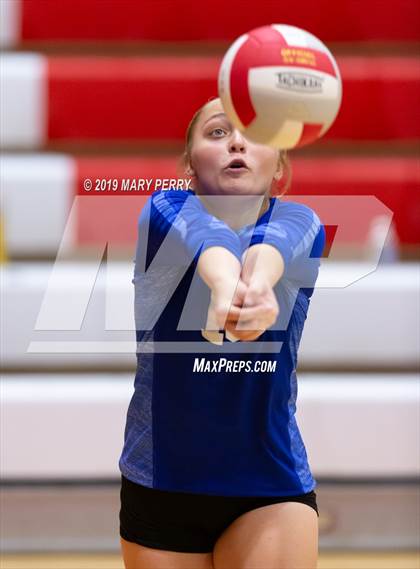 Thumbnail 3 in Lincoln @ Neshannock photogallery.