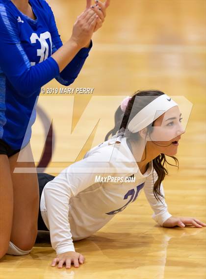 Thumbnail 2 in Lincoln @ Neshannock photogallery.