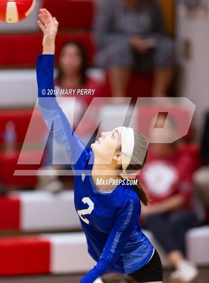 Thumbnail 2 in Lincoln @ Neshannock photogallery.