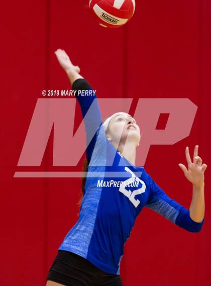 Thumbnail 3 in Lincoln @ Neshannock photogallery.