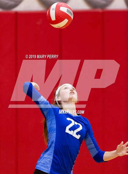Thumbnail 3 in Lincoln @ Neshannock photogallery.