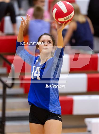 Thumbnail 1 in Lincoln @ Neshannock photogallery.
