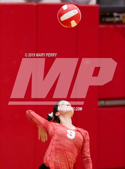 Thumbnail 2 in Lincoln @ Neshannock photogallery.