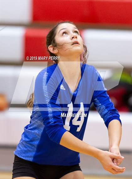Thumbnail 1 in Lincoln @ Neshannock photogallery.
