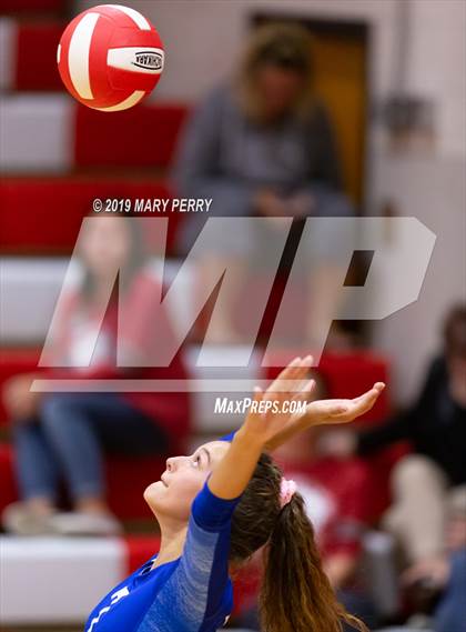 Thumbnail 3 in Lincoln @ Neshannock photogallery.