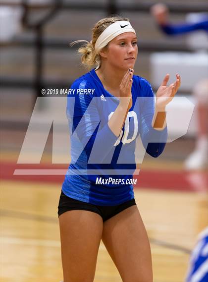 Thumbnail 2 in Lincoln @ Neshannock photogallery.