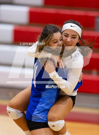 Thumbnail 3 in Lincoln @ Neshannock photogallery.