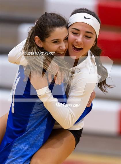 Thumbnail 2 in Lincoln @ Neshannock photogallery.
