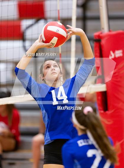 Thumbnail 2 in Lincoln @ Neshannock photogallery.