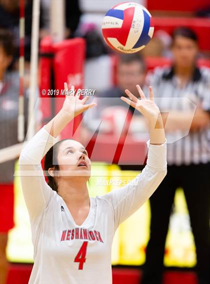 Thumbnail 2 in Lincoln @ Neshannock photogallery.