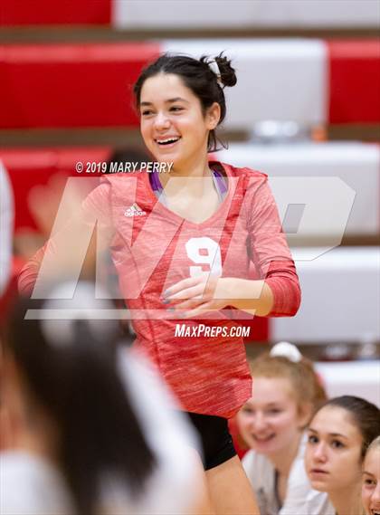Thumbnail 1 in Lincoln @ Neshannock photogallery.