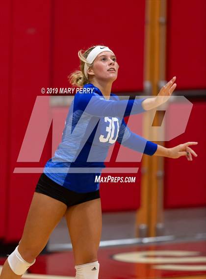Thumbnail 1 in Lincoln @ Neshannock photogallery.