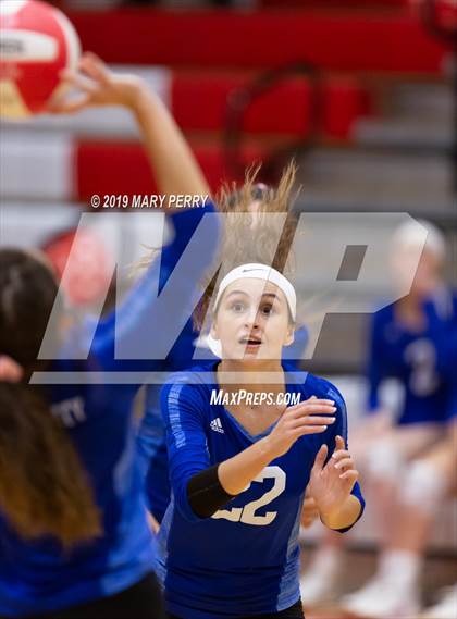 Thumbnail 3 in Lincoln @ Neshannock photogallery.