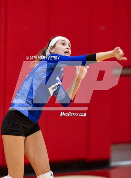 Thumbnail 2 in Lincoln @ Neshannock photogallery.