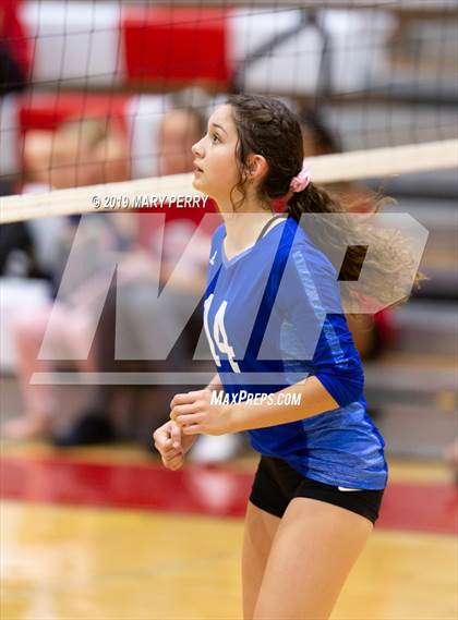 Thumbnail 2 in Lincoln @ Neshannock photogallery.