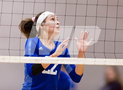 Thumbnail 1 in Lincoln @ Neshannock photogallery.
