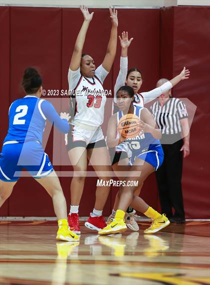 Thumbnail 2 in Westchester vs Crenshaw (CIF LACS Open Division Semifinal) photogallery.
