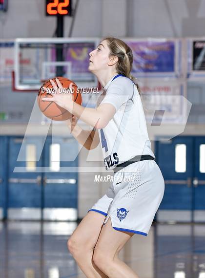 Thumbnail 1 in Cosumnes Oaks vs. Davis (Folsom-Vista Classic) photogallery.